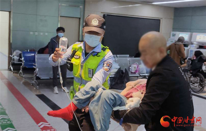 【平安甘肃】临夏6龄童楼上跌落致伤 兰州交警8分钟送医抢救（图）